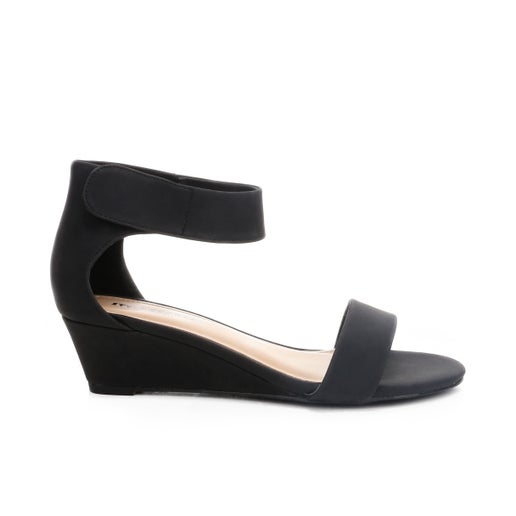 Amy Wedges - Wide Fit in Black | Number One Shoes Australia